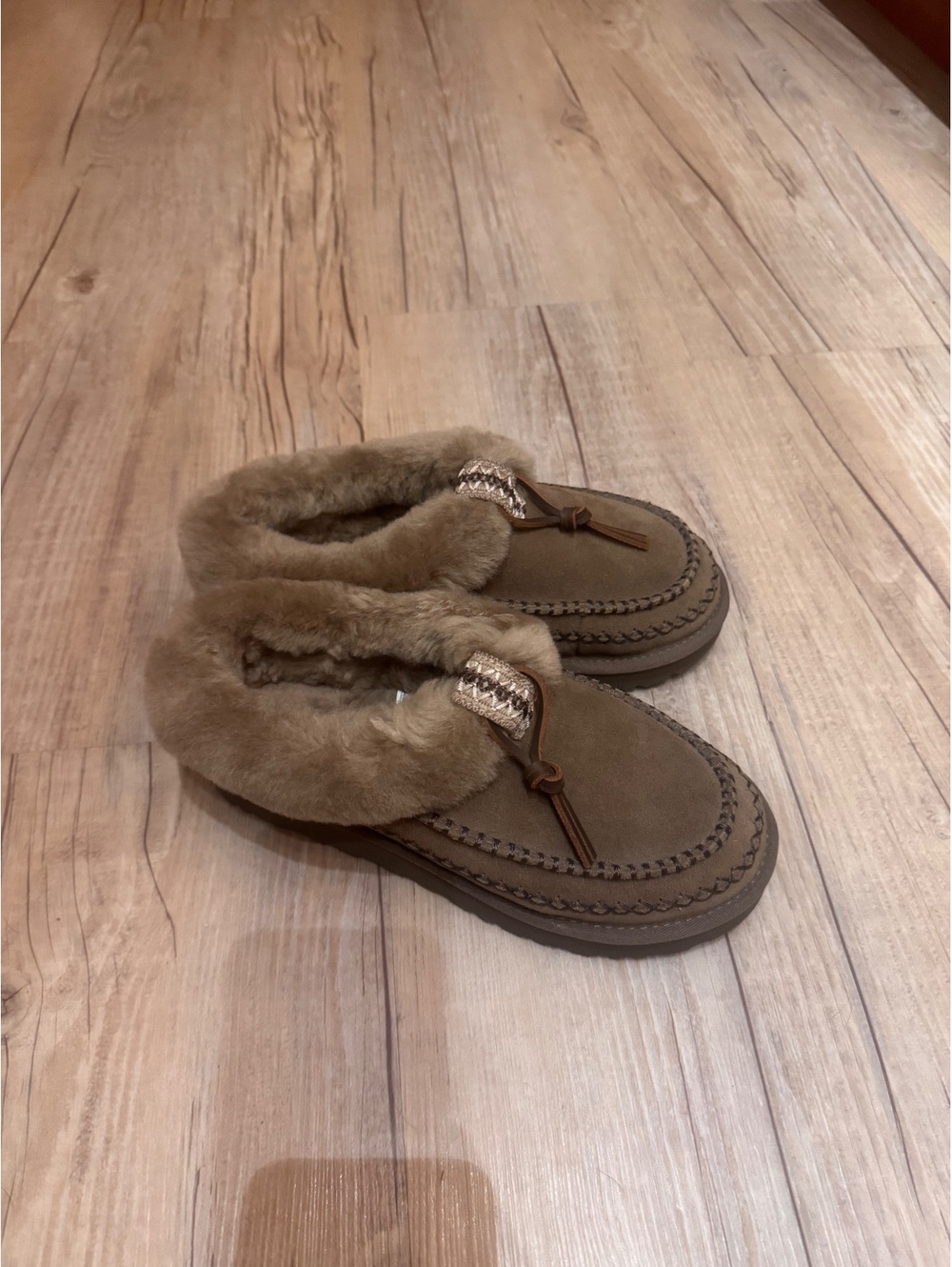UGG Women's Tasman Alpine slippers